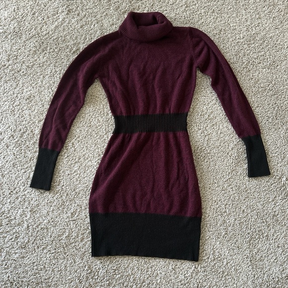Iz Byer Burgundy and Black Long Sleeve Dress - Picture 1 of 2